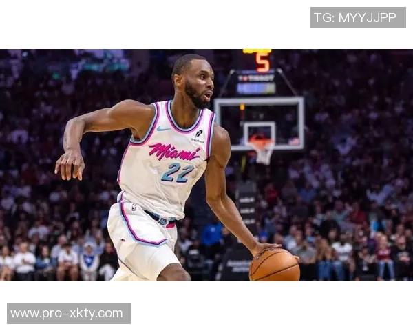 斯波对维金斯臀部伤势表示乐观每日关注其恢复状态与表现